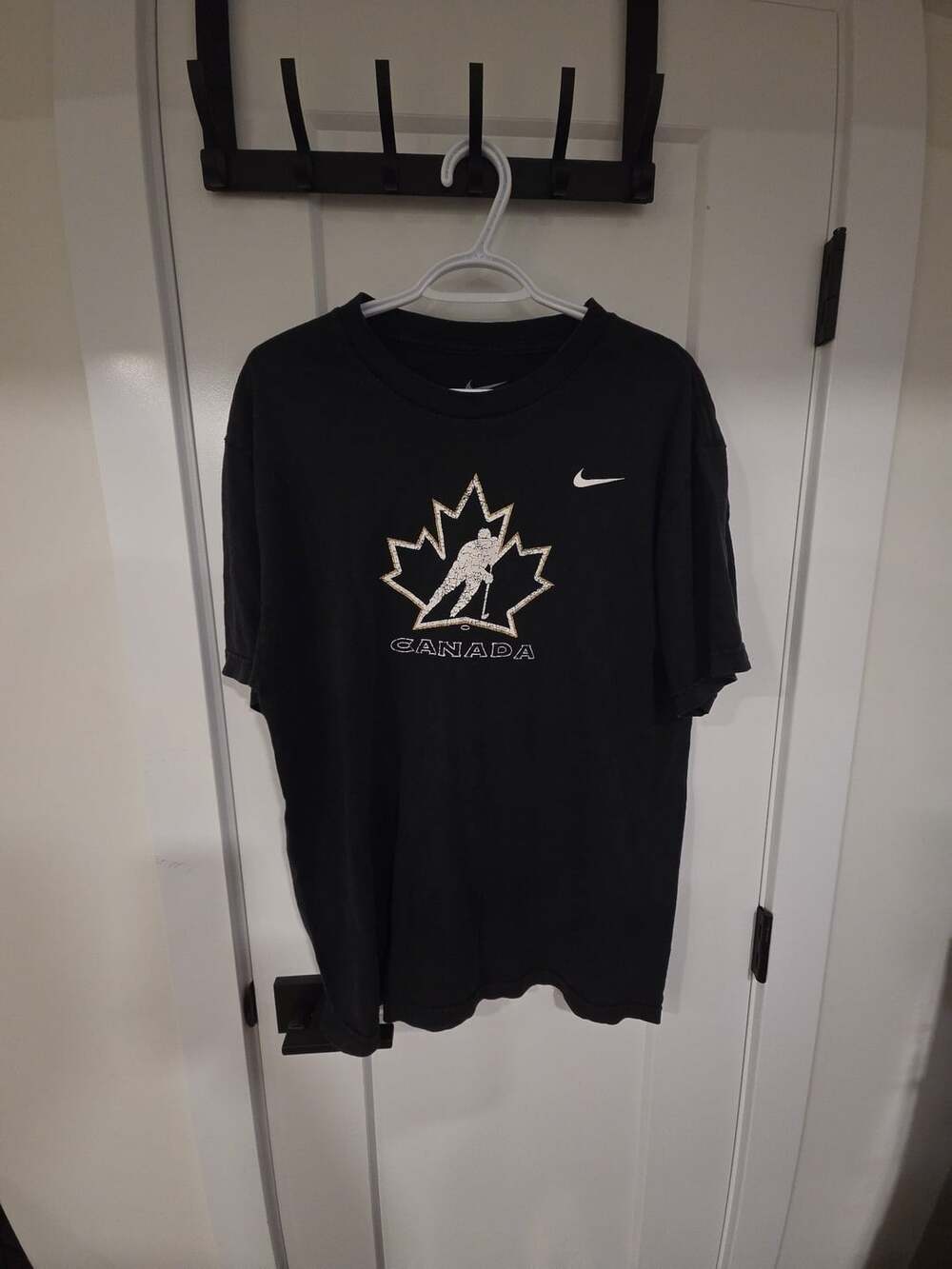 Nike Canada Hockey T-Shirt Size L Black Regular Fit